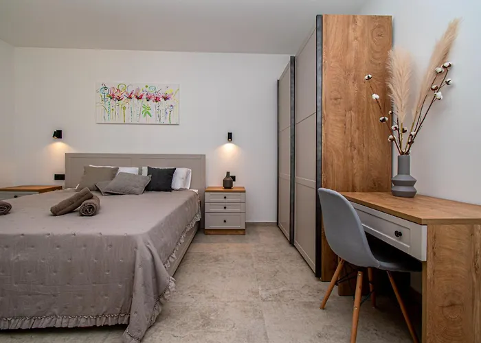 Modern Istrian Sirola By Istrabook Villa *