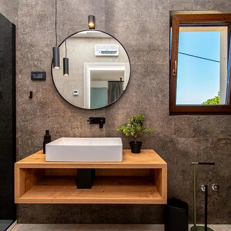 Modern Istrian Sirola By Istrabook * Valtura