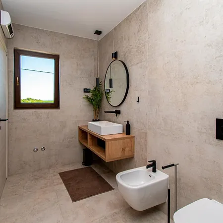 Modern Istrian Sirola By Istrabook Villa
