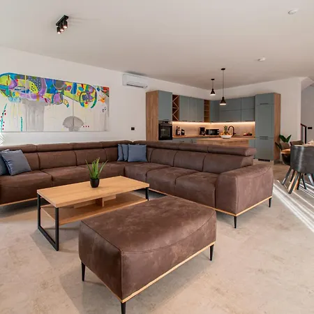 Modern Istrian Sirola Villa