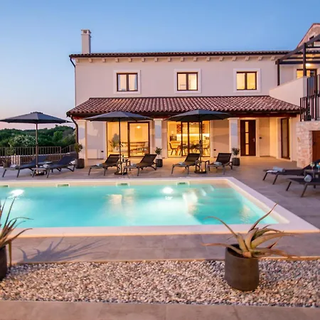 Modern Istrian Sirola By Istrabook Villa *