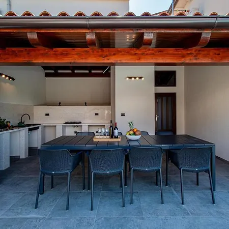 Modern Istrian Sirola Villa